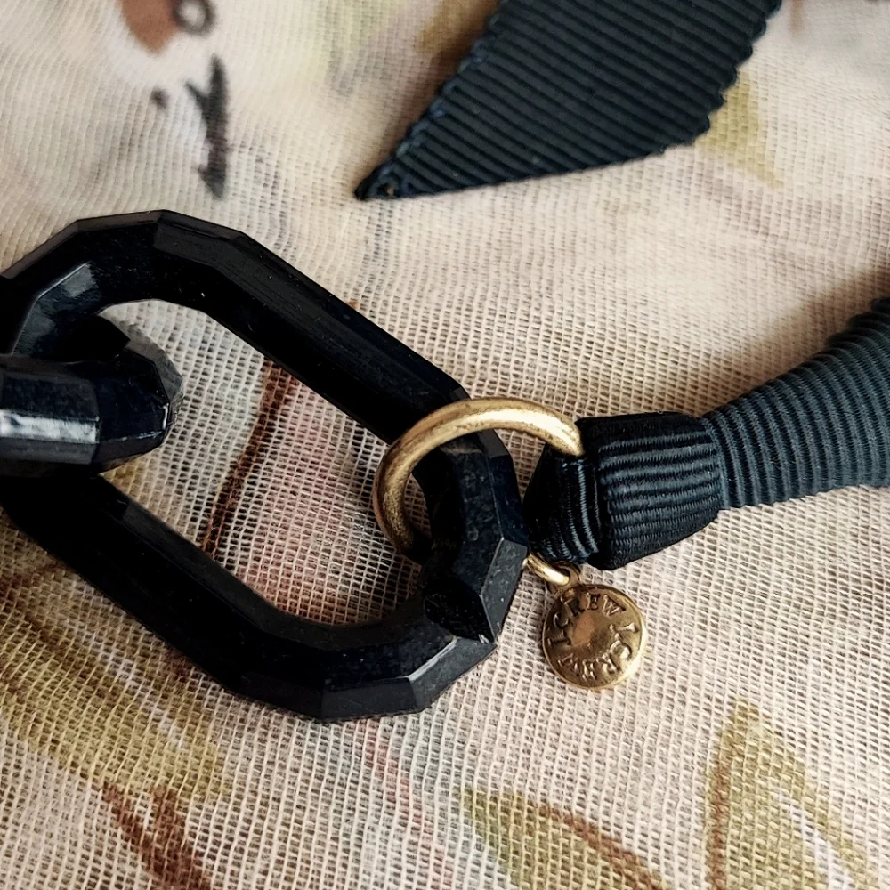 J Crew Classic Black Grosgrain Ribbon Lucite Acrylic Link Statement Necklace